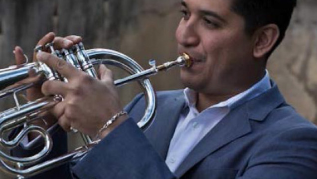 imagen El trompetista Pacho Flores actuará por primera vez junto a la OSUNCuyo.